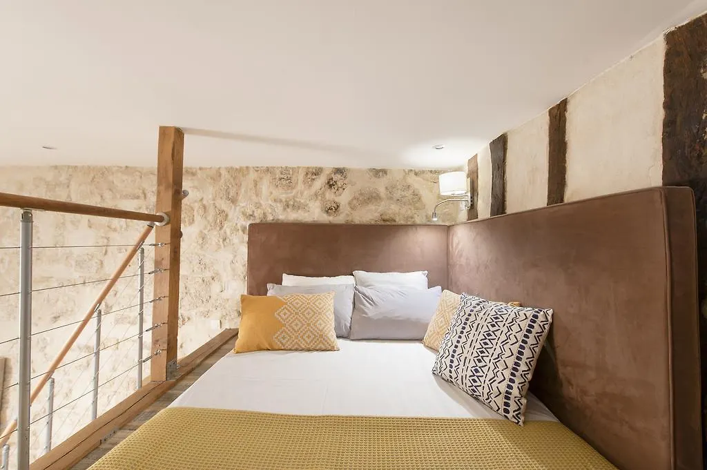 Apartment Home Saint Paul Paris France